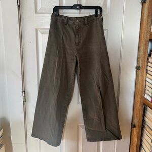 Universal Thread Sailor Wide Leg Olive Green Jeans Size 6